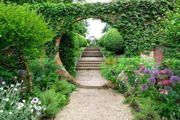 Secrets of the garden and vegetable garden