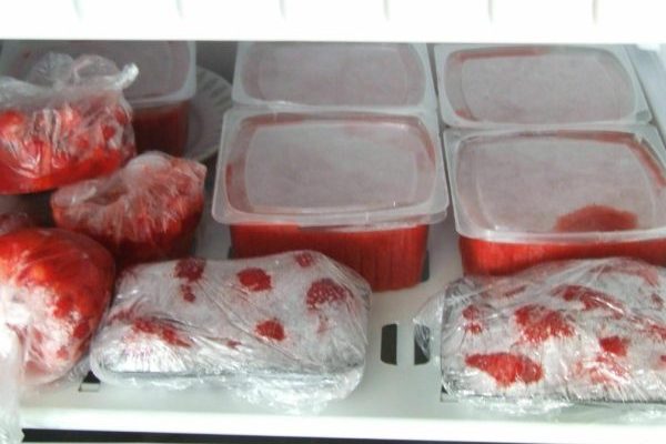 how to store strawberries + at home