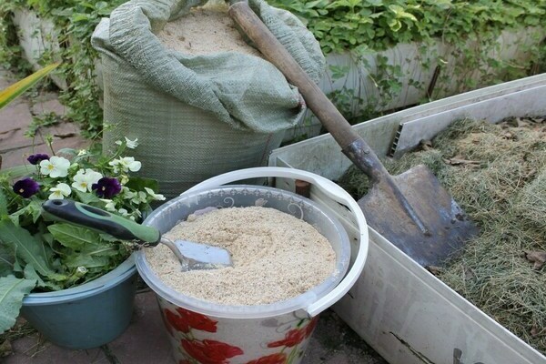 Sägemehl für den Garten